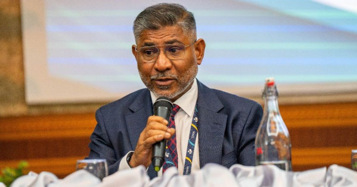 އާ ޓާމިނަލުން ހިދުމަތްދޭނީ ދިވެހިން، ބޮޑު ފަހުރެއް