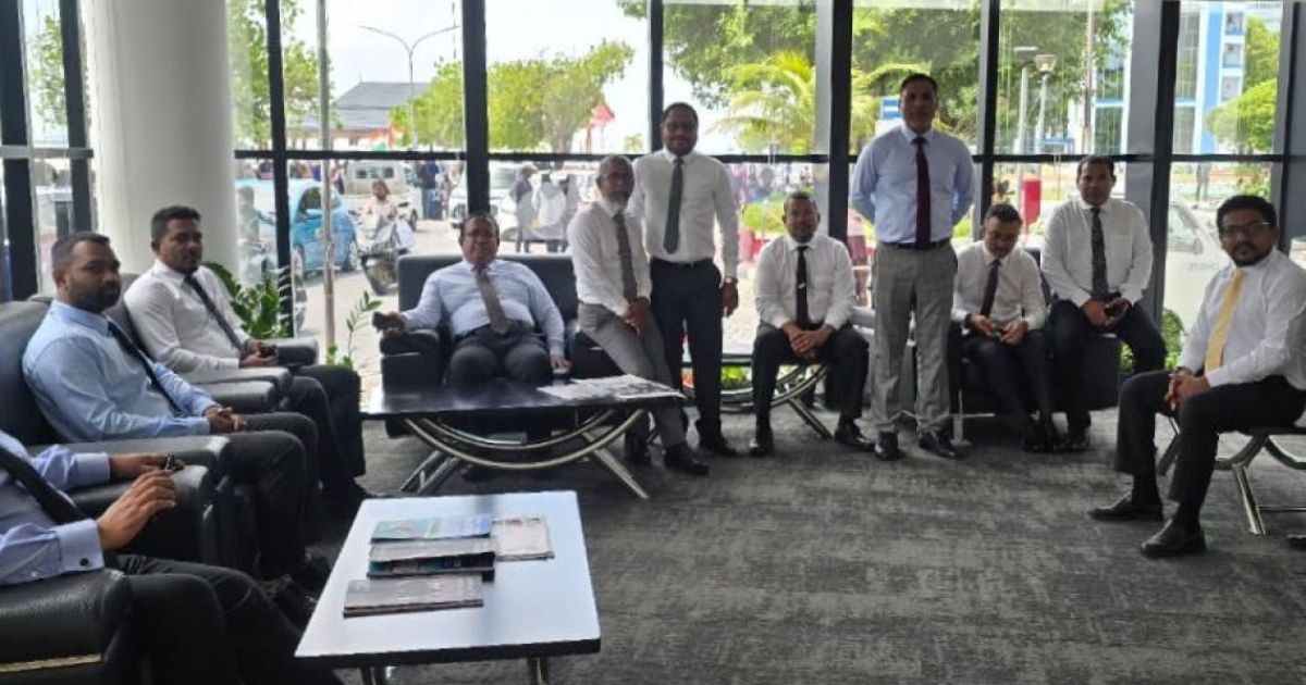 ޑޮލަރުގެ މައްސަލާގައި އެމްޑީޕީން ގަވަރުނަރާ ބައްދަލުކުރަން އެމްއެމްއޭއަށް