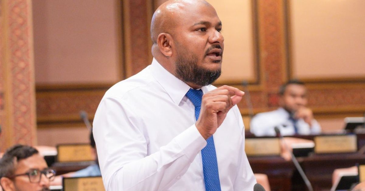 "ކައުންސިލްތަކުގެ ބާރު ސަރުކާރުން ނިގުޅައެއް ނުގަންނާނެ"