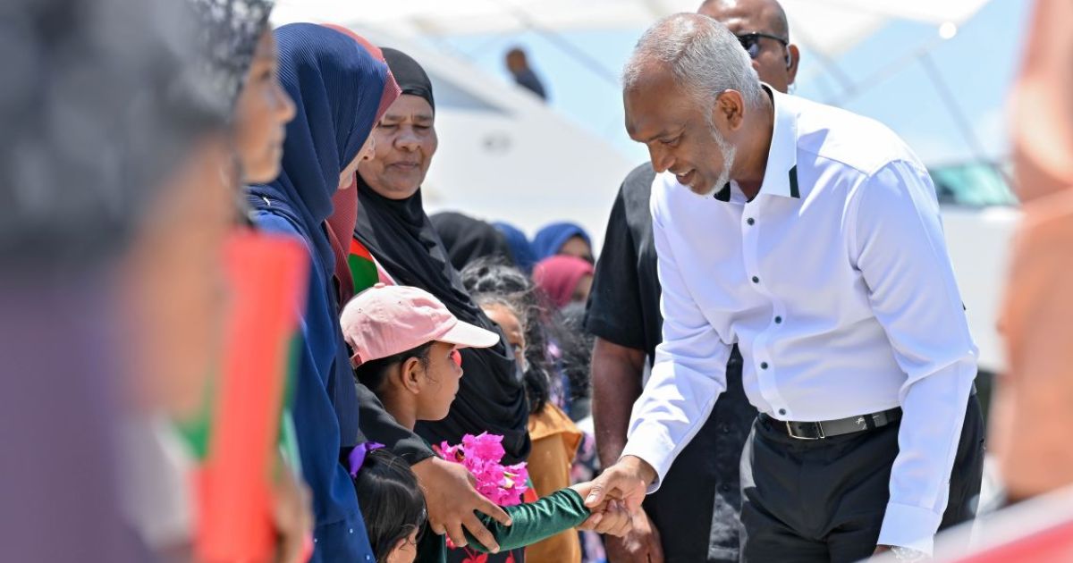 ރައްޔިތުންނާ ގާތުން ބައްދަލުކުރެއްވުމަށް ރައީސުލްޖުމްހޫރިއްޔާ އއ. އަތޮޅަށް