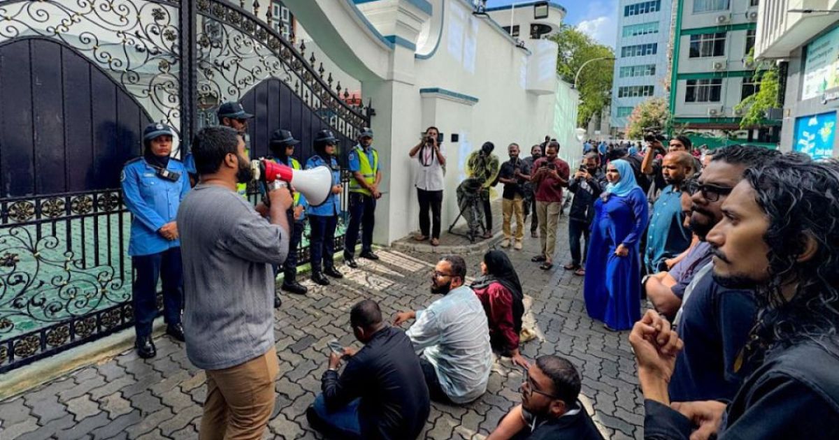 ގްރީން ޒޯނުގައި ނޫސްވެރިން ގާނޫނު މުގުރާލައިފި