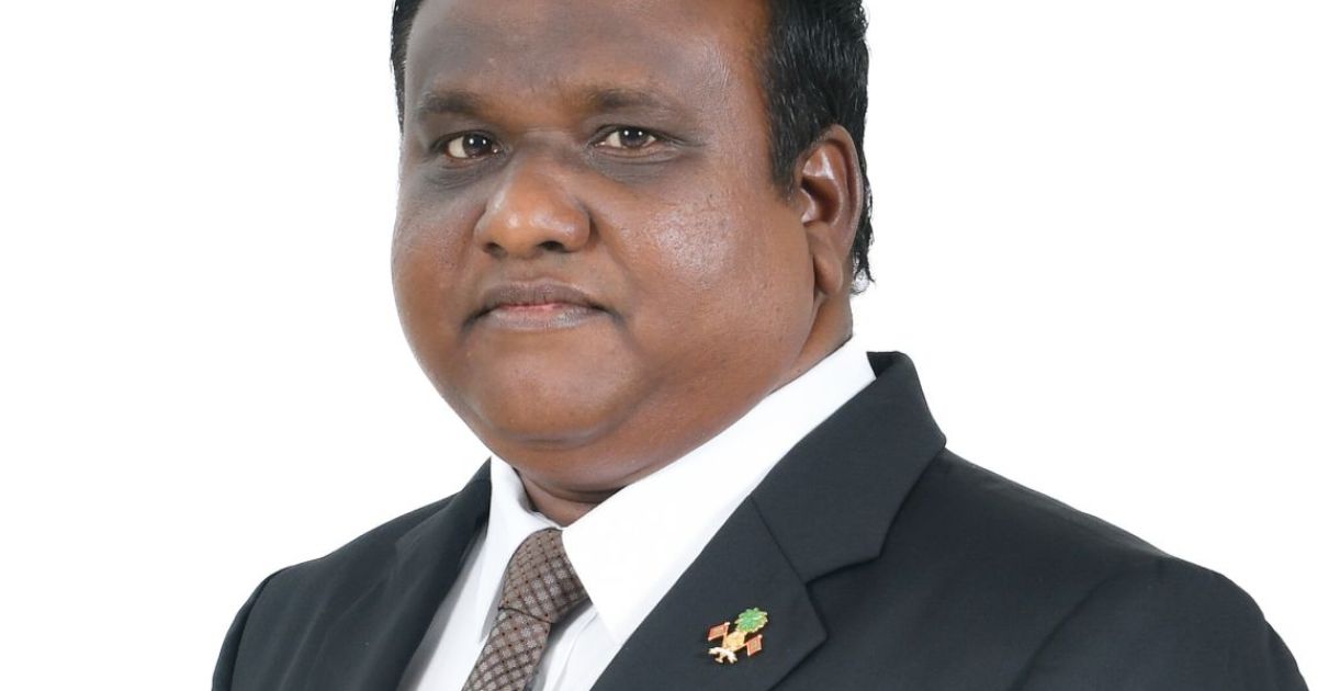 މުހައްމަދު އަލީގެ މާލީބަޔާނަށް ކިޔަމުންދާ ފާޑުތަކަށް ރައްދެއް