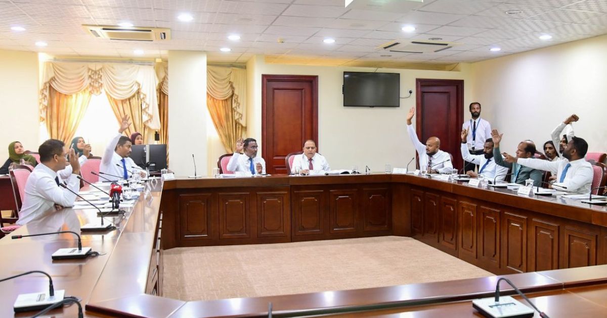 މަޖިލީސް ގަވާއިދު އިސްލާހު ކުރަނީ!