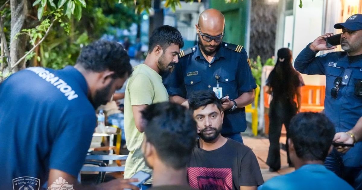 ހުޅުމާލެއިން 12 ބިދޭސީން އިމިގްރޭޝަންގެ ބެލުމުގެ ދަށަށް