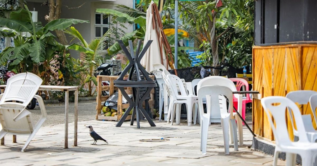 ހުޅުމާލޭގެ ދުވާރުމަތީ ބަހައްޓާފައިހުރި ތަކެތި ނަގަން އަންގައިފި