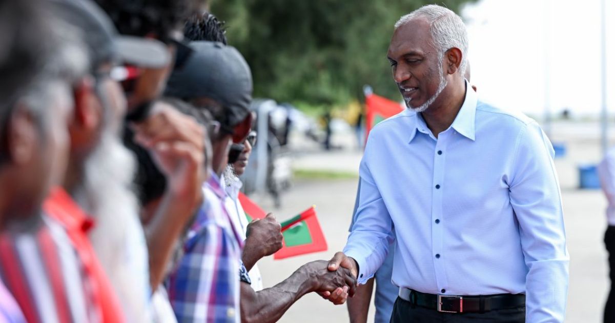 ރައްޔިތުން ގާތަށް ރައީސުލްޖުމްހޫރިއްޔާ ލާމަށް ފުރައިވަޑައިގެންފި