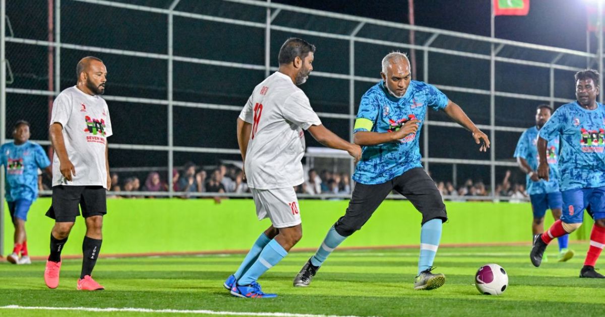 އިންފަންޓީނޯއާއި ރައީސް މުޢިއްޒުގެ ފުޓްބޯޅަ މެޗެއް މާދަމާ