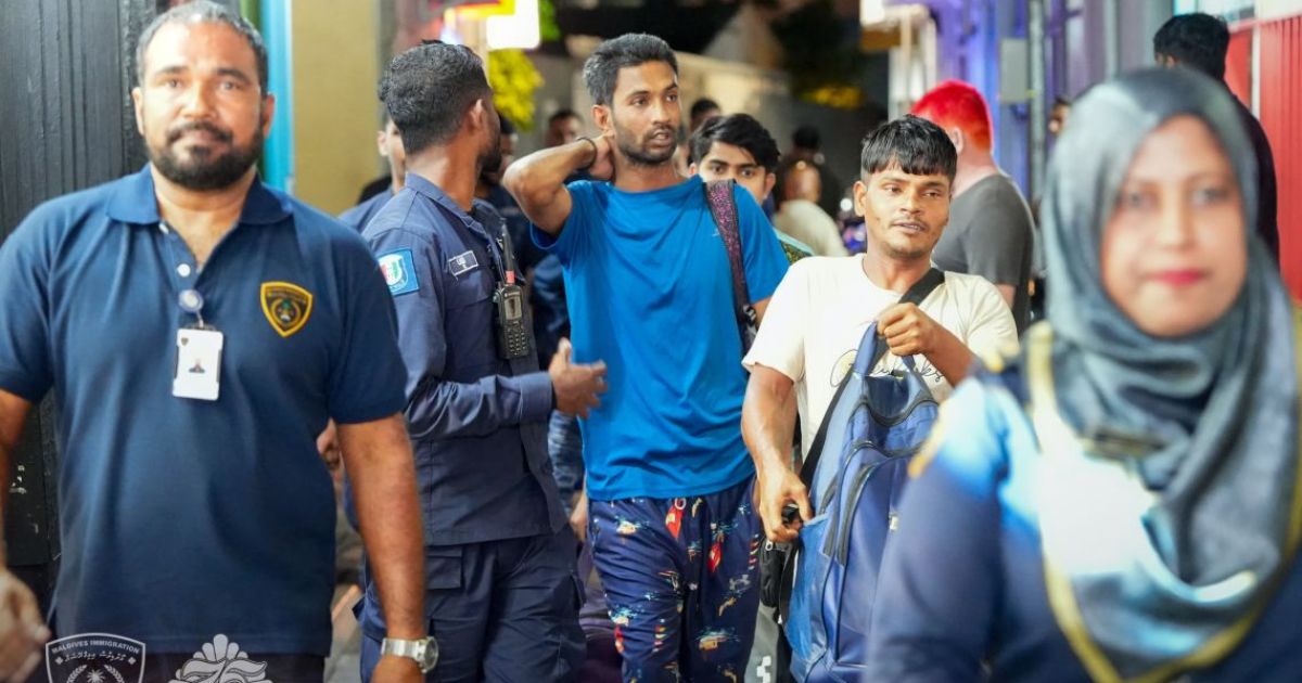 ބަޔޯމެޓްރިކްސް ނުދޭ ބިދޭސީން ޑީޕޯޓްކުރަން ފަށައިފި