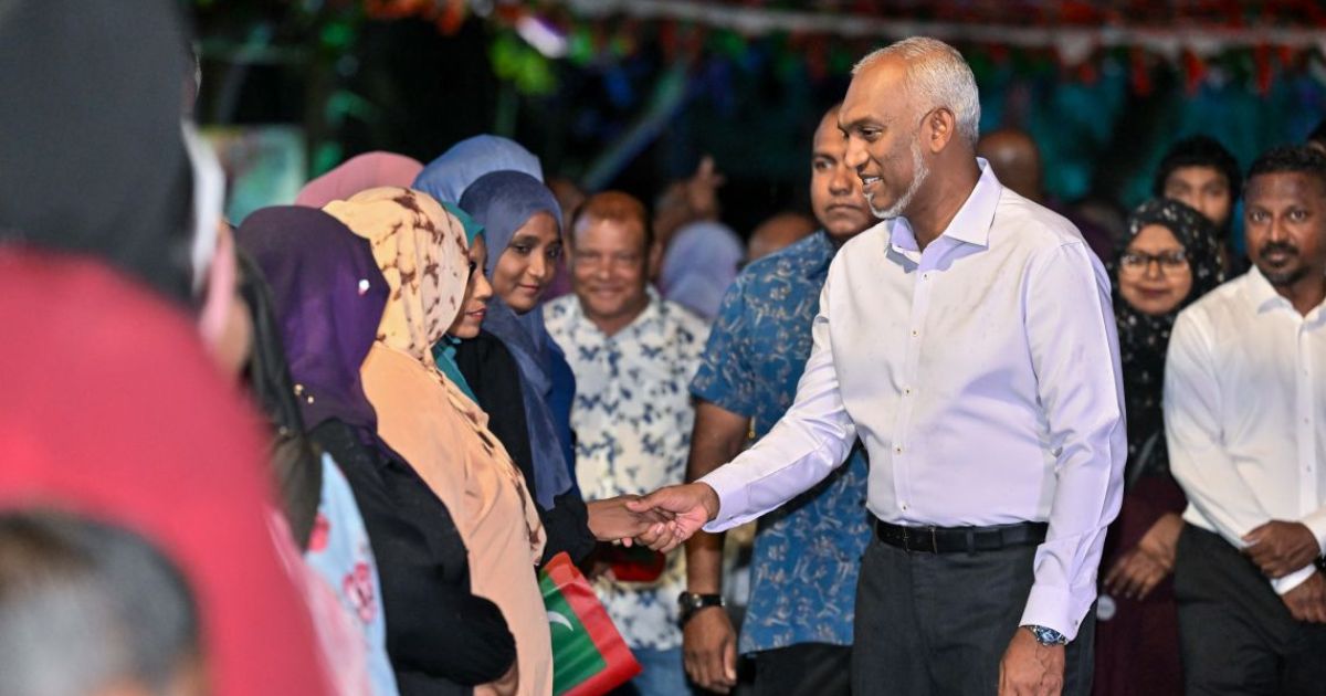 ރައްޔިތުންނާ ބައްދަލުކުރެއްވުމަށް ރައީސް ވިލިމާލެއަށް ވަޑައިގެންފި