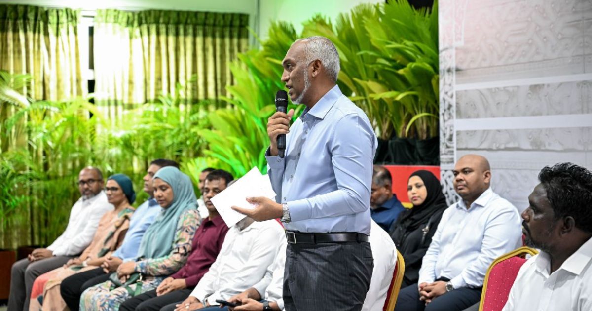 "ސަރުކާރުން ޓެކްސީ ފަށަނީ ޑްރައިވަރުންނަށް ގެއްލުންދޭން ނޫން"