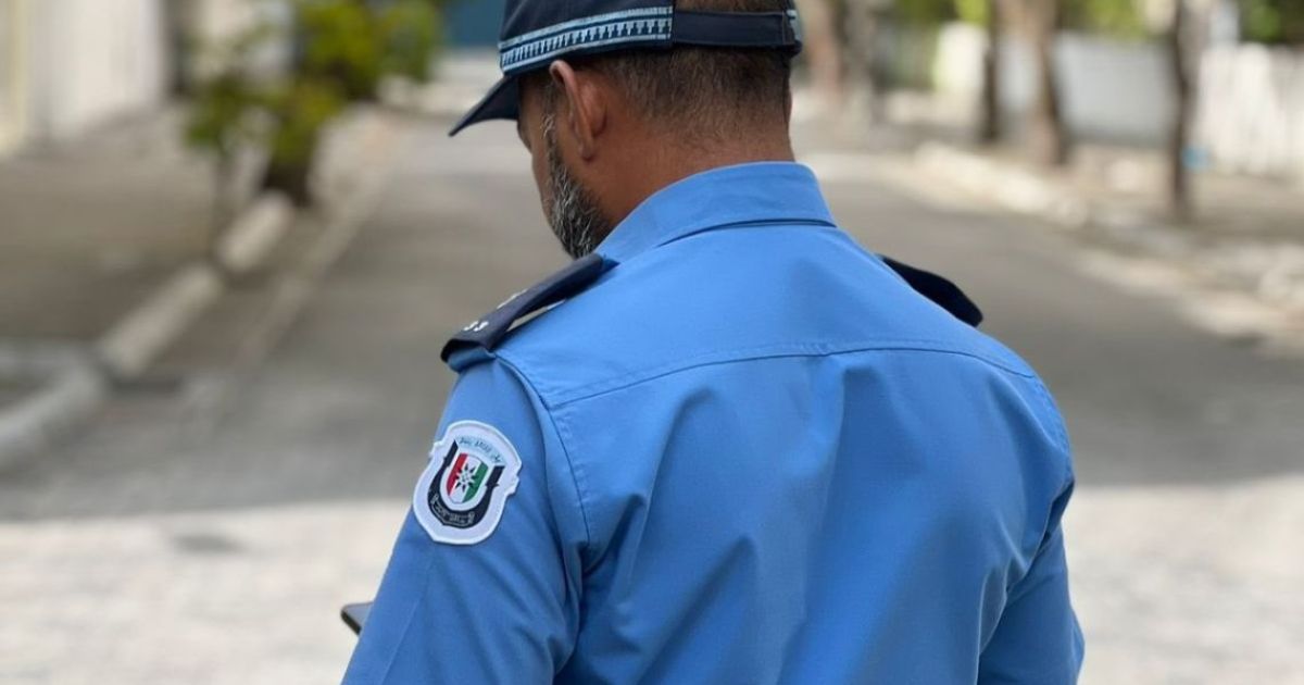 ސިނގިރޭޓު ވަގަށްނެގި މައްސަލައިގައި ފުލުހަކު ހައްޔަރުކޮށްފި
