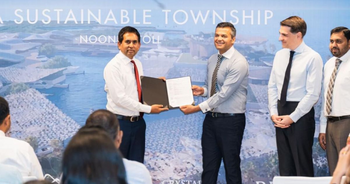 ފުރަތަމަ ސަސްޓެއިނަބަލް ޓައުންޝިޕް ޕްރޮޖެކްޓުގެ އެއްބަސްވުމުގައި ސޮއިކޮށްފި