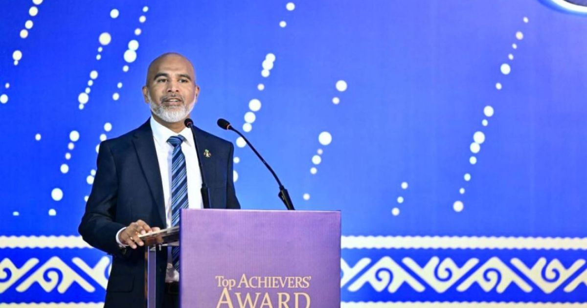 ޖެނުއަރީ 10ގެ ކުރިން ޓެކްސްޓް ފޮތްތައް ފޮނުވަނީ