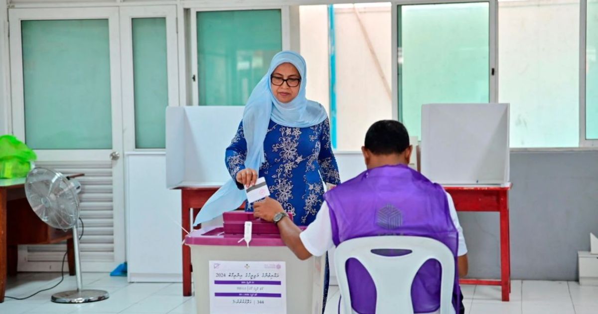 އިންތިހާބަށް 1000 އަށްވުރެ ގިނަ ފޯމު ހުށަހަޅައިފި