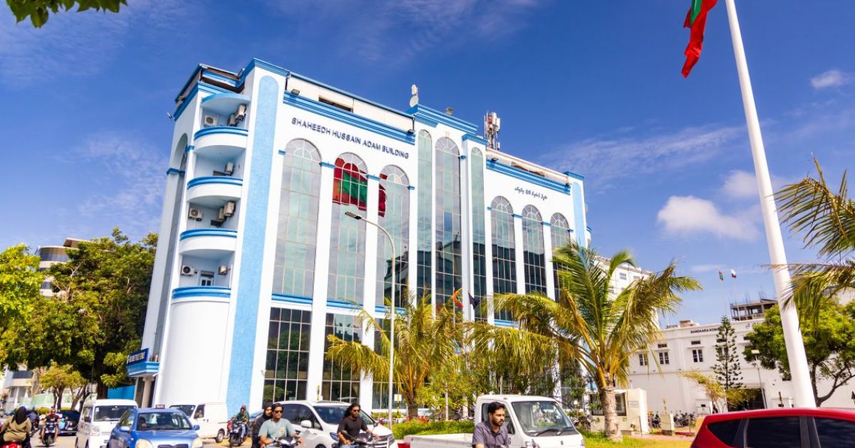 މާލޭ ހިޔާ ފްފްލެޓުން މީހަކު ވެއްޓި ފަރުވާދެނީ