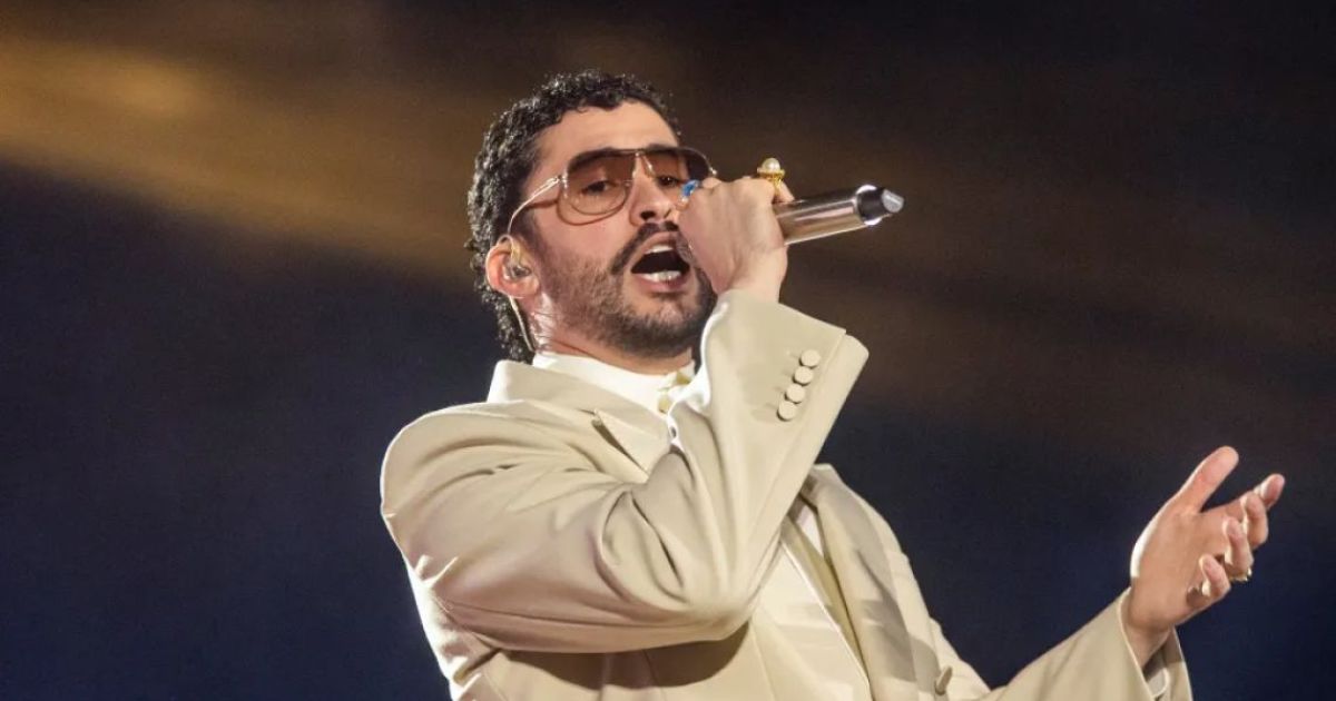 ސުޕާ ބޯލް ހާފް-ޓައިމް ޝޯގައި ބޭޑް ބަނީ ސިޔާސީ ހޫނުގަނޑެއް އުފައްދާފާނެތަ؟