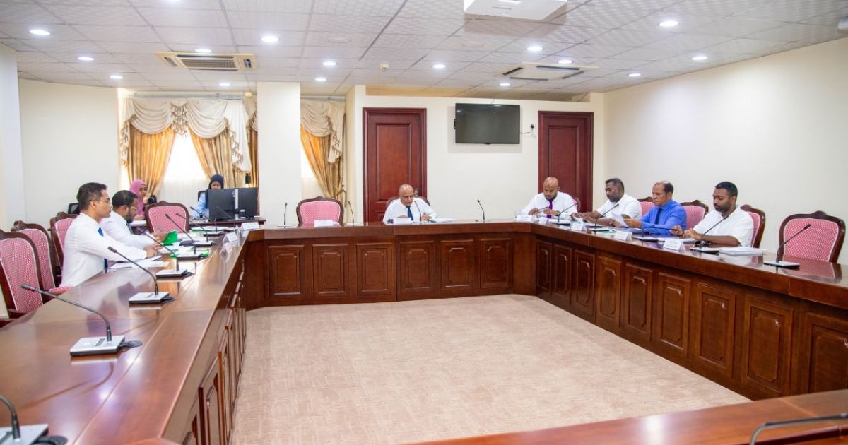 ދެ އިންތިހާބު އެއްކޮށްލާ ބިލު ކޮމިޓީން ފާސްކޮށްފި