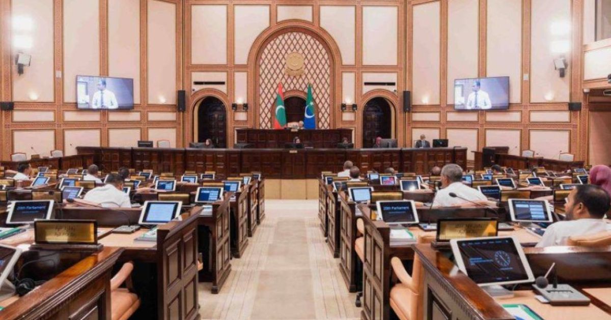 މިސްކިތްތަކަށް ގެއްލުން ދިނުމަކީ ޓެރަރިޒަމްގެ އަމަލެއްކަމުގައި ބަލަން ޖެހޭ: މެންބަރު ކުޑޫ