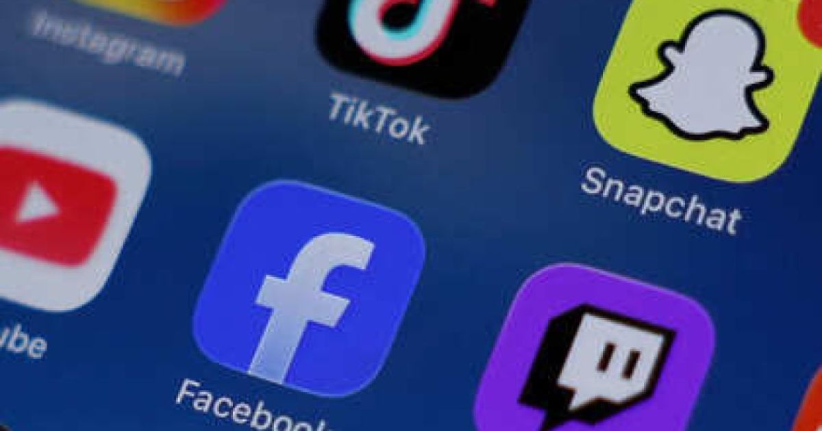 އިންޑިއާއިން ސޯޝަލްމީޑިއާ ވަރަށް ބޮޑަށް ހަނިކޮށްފި