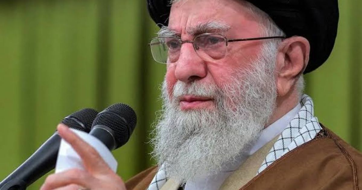 އެމެރިކާ އަކީ އަހަރެމެންގެ ގާތު ސުޕަ ޕަވަރެއް ނޫން! ރަތް ރޮނގު ހުރަސް ނުކުރޭ! - އީރާން