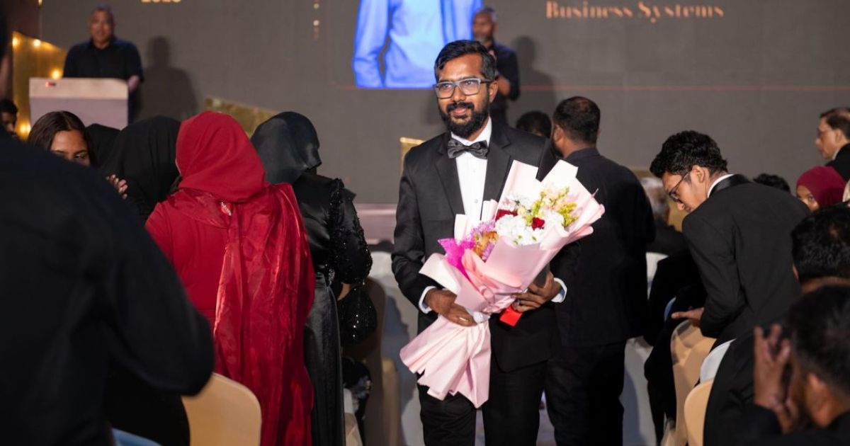 ބީއެމްއެލްގެ ސްޓާފް އެވޯޑްސް ބާއްވައިފި