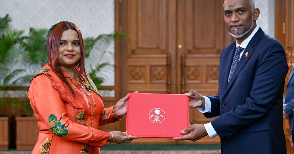 ފޮރިން މިނިސްޓަރު ކަމަށް އިރުތިޝާމް އާދަމް އައްޔަނުކުރައްވައިފި