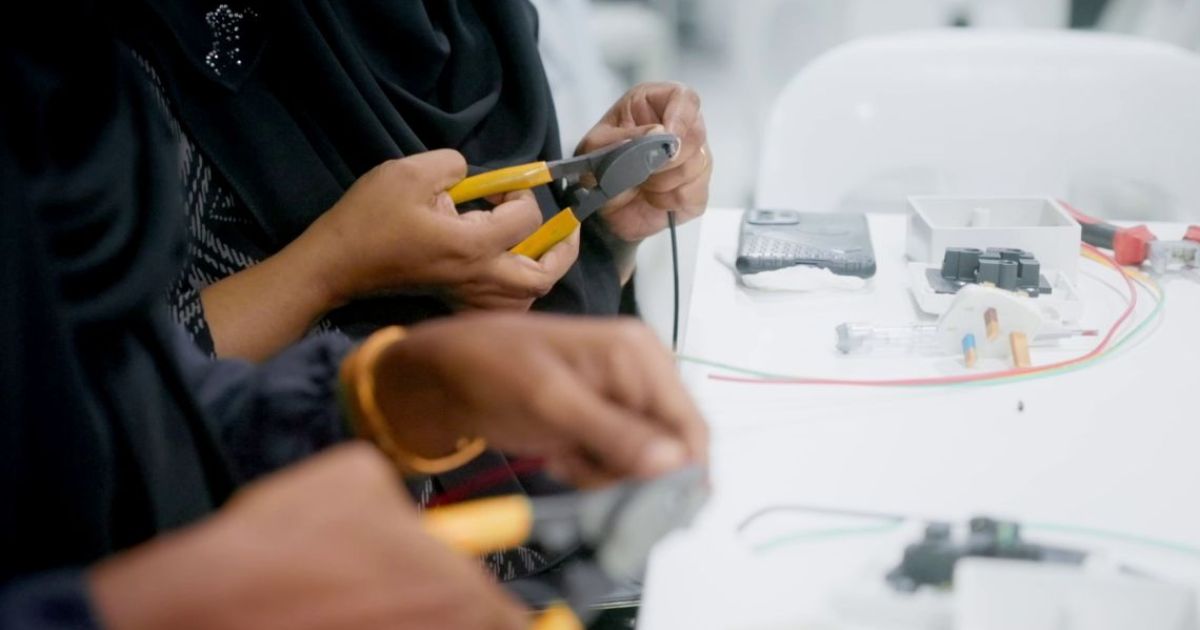 ކަނބަލުންނަށް ކަރަންޓު ސާމާނު މަރާމާތުކުރަން ދަސްކޮށްދޭން ފަށަނީ