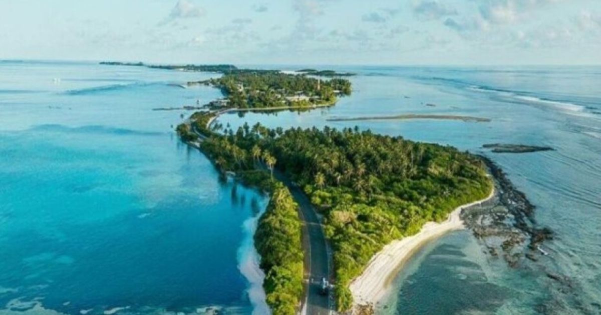 އައްޑޫގައި މީހަކަށް ތޫނު އެއްޗަކުން ހަމަލާދީ ޒަހަމްކޮށްލައިފި