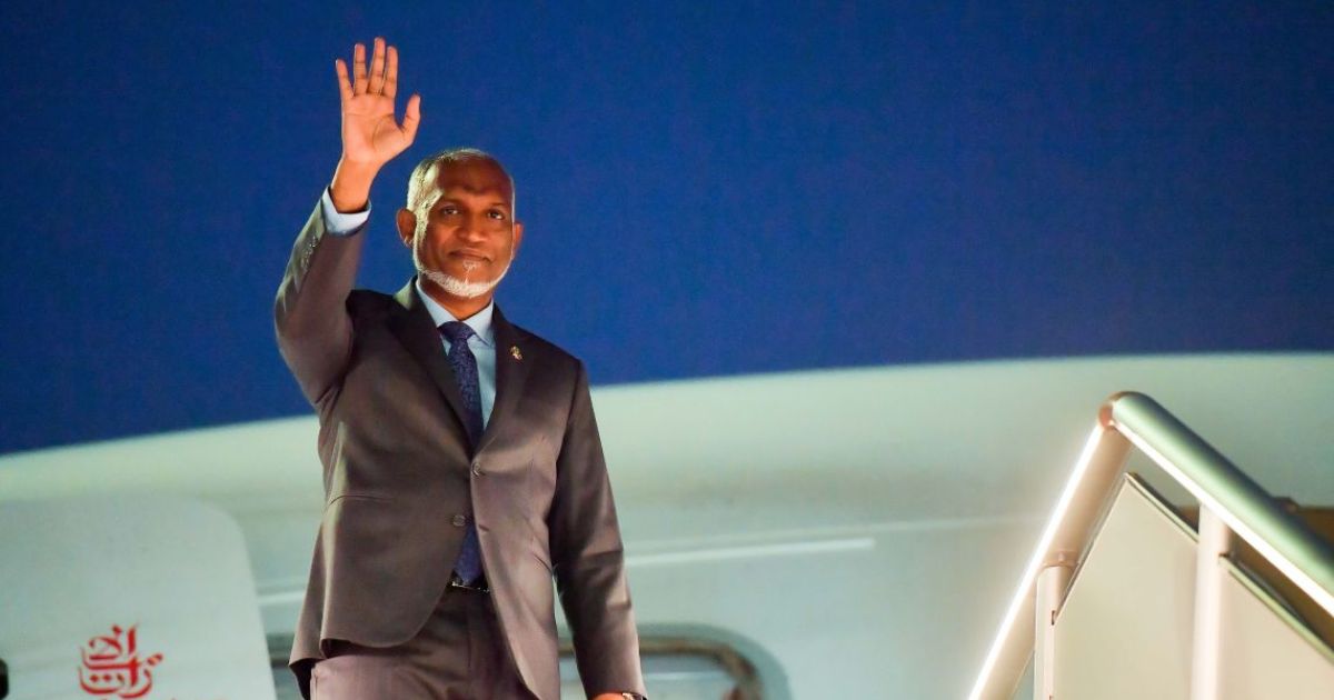ނުރަސްމީ ދަތުރުފުޅެއްގައި ރައީސް ސިންގަޕޫރަށް ފުރައިވަޑައިގެންފި