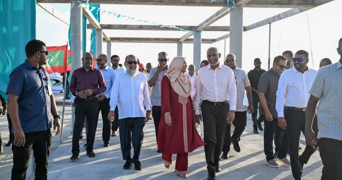 ޕީއެންސީއަށް ދ. މީދޫން ލިބުނު ކާމިޔާބީ ފާހަގަކުރުމަށް ރައީސްގެ ދެކަނބަލުން އެރަށަށް ވަޑައިގެންފި