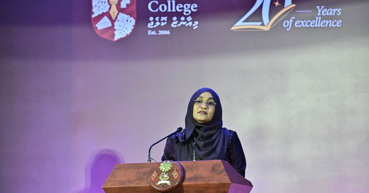 މުސްލިމުން ތަޢުލީމު އުނގެނެނީ ދީނާއި އާއިލާ އަދި ޤައުމުގެ ޙައްޤުގައި: ފަސްޓް ލޭޑީ