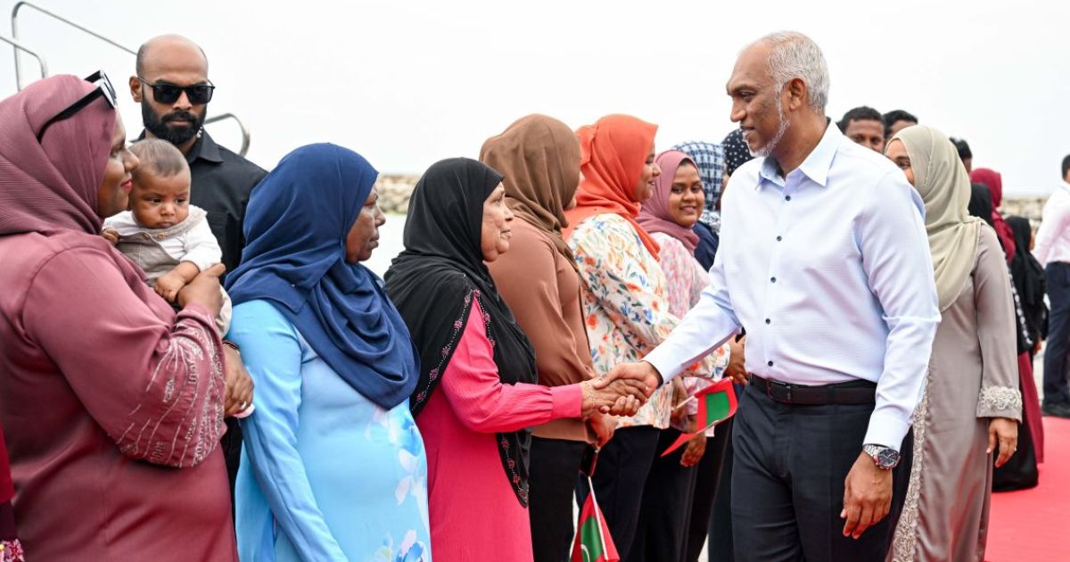 ރައީސުލްޖުމްހޫރިއްޔާގެ ދެކަނބަލުން އއ. އުކުޅަހަށް ވަޑައިގަތުމުން ހޫނު މަރުހަބާއެއް ދަންނަވައިފި