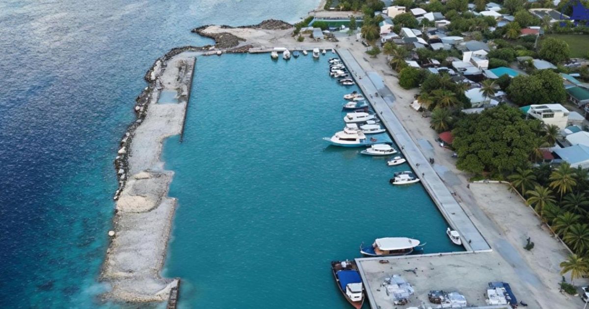 އދ. އޮމަދޫ ބަނދަރު ތަރައްގީކުރުމުގެ މަޝްރޫއުގެ 42 އިންސައްތަ މަސައްކަތް ނިމިއްޖެ