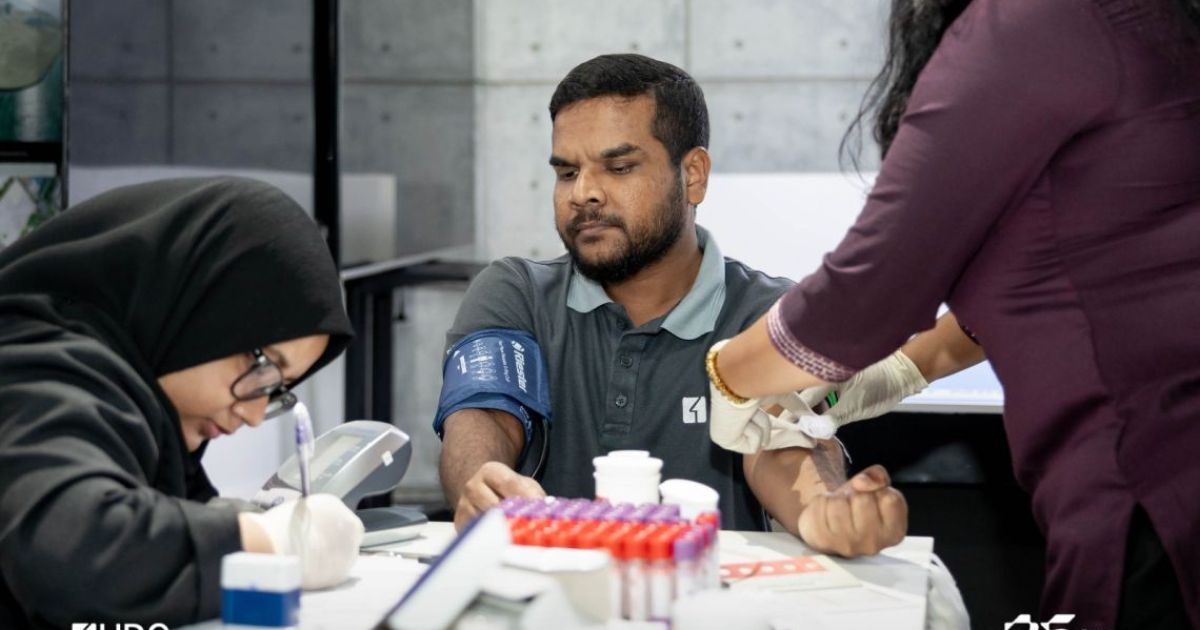 އެޗްޑީސީ ސްޓާފުންގެ ފަރާތުން ލޭ ހަދިޔާކުރުމަށް ބްލަޑް ކޭމްޕެއް ކުރިޔަށް ގެންދަނީ