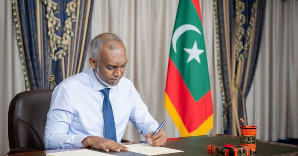 ފަޅުރަށްރަށާއި ފަޅު ކުއްޔަށްދިނުމާބެހޭ ބިލު ރައީސް ތަސްދީޤުކުރައްވައިފި