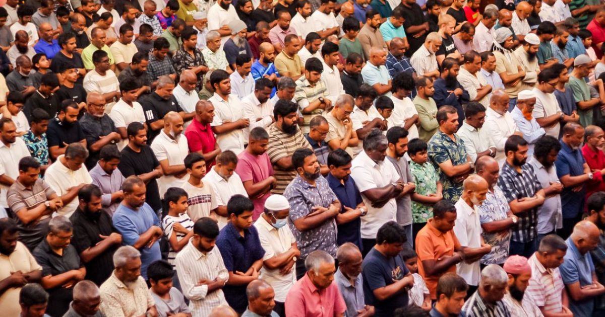 އުންމަތުގެ ކުޑަކުދިން އަމާން، ރައްކާތެރި މާހައުލެއްގައި ހެދިބޮޑުވުމުގެ މަގު ތަނަވަސްކޮށްދޭންޖެހޭ: ހުތުބާ