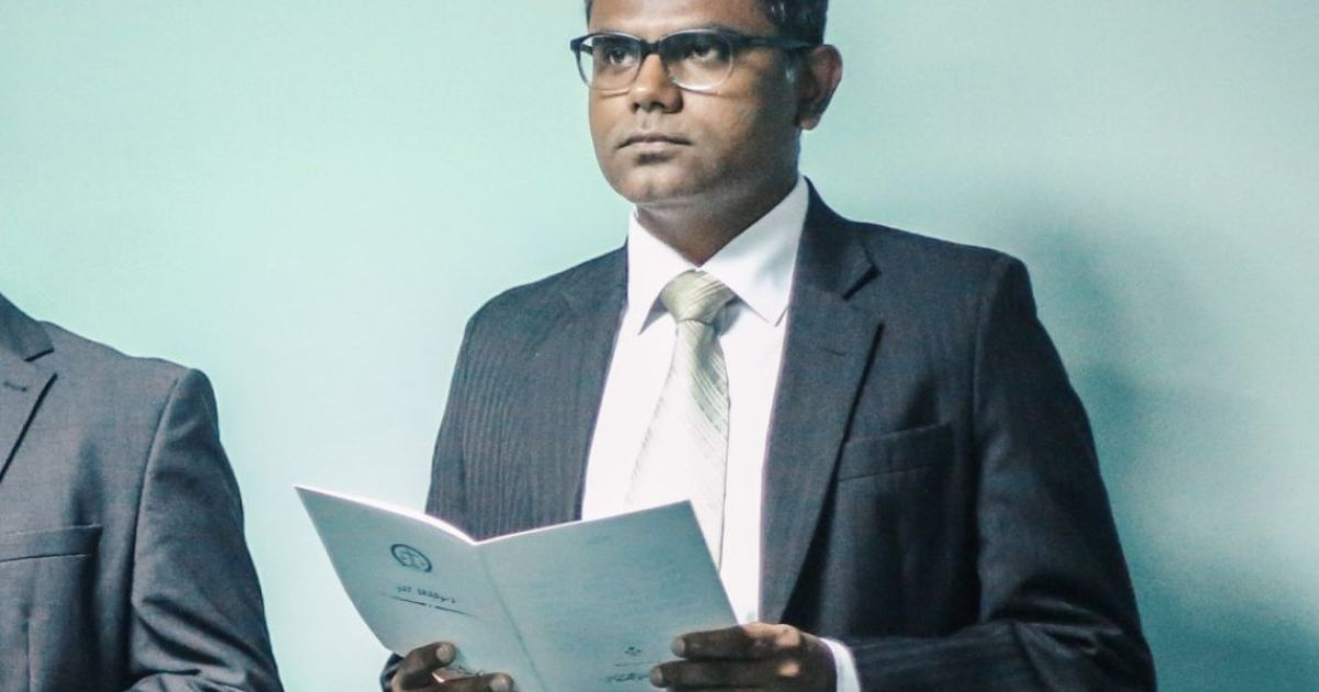 "މިއީ ފުރަތަމަ ފަހަރުތޯ؟" - ހާތިފް ހިލްމީ ރަސްމާލޭ މުއާމަލާތް ސާފުކޮށްދެއްވައިފި
