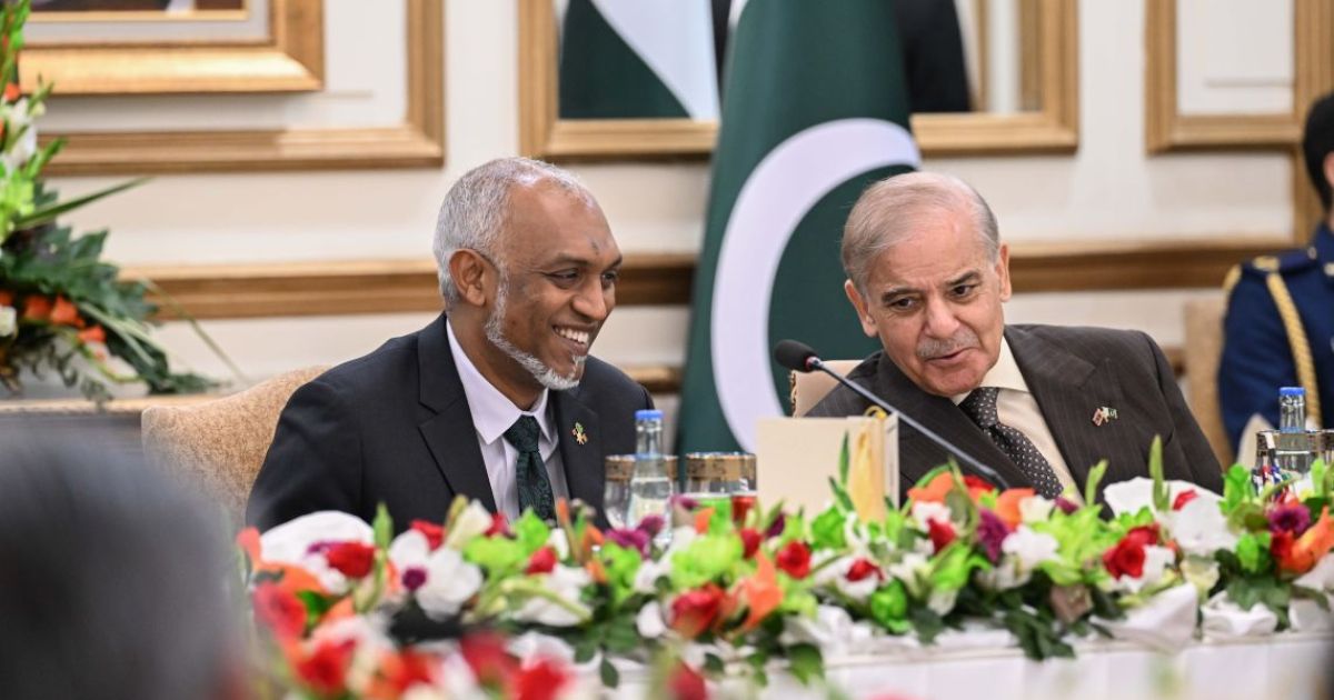 ޕާކިސްތާނުގެ ބޮޑުވަޒީރު ބޭއްވި ރަސްމީ ޖާފަތުގައި ރައީސްގެ ދެކަންބަލުން ބައިވެރިވެވަޑައިގެންފި