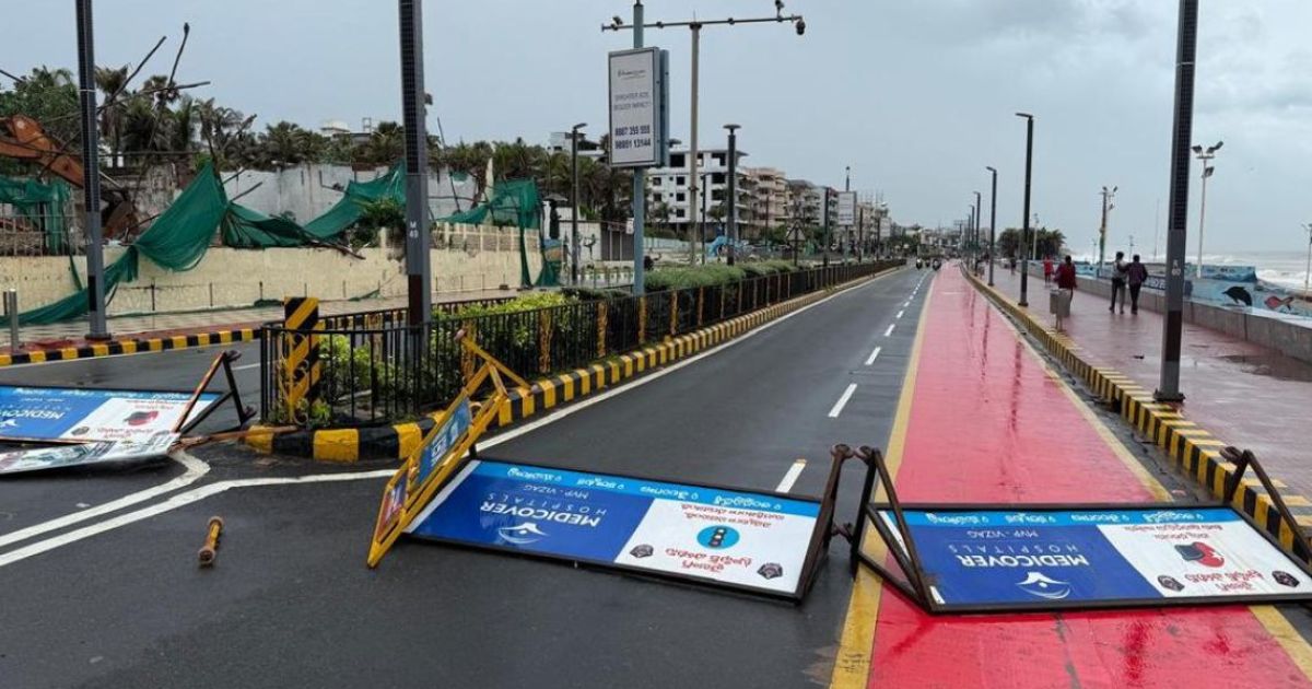 އިންޑިއާއަށް އެރި ތޫފާނުގައި 3 މީހުން މަރުވެ ބޮޑެތި ގެއްލުންތަކެއް