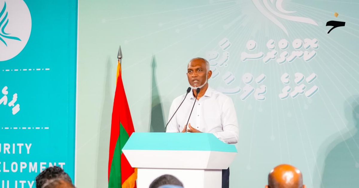 އަޑި ނޭނގޭ އަނދަވަޅަކަށް އިޤްތިޞާދު ވެއްޓުނީ އެމްޑީޕީން 8 ބިލިއަން ރުފިޔާ ޗާޕްކުރުމުން – ރައީސް