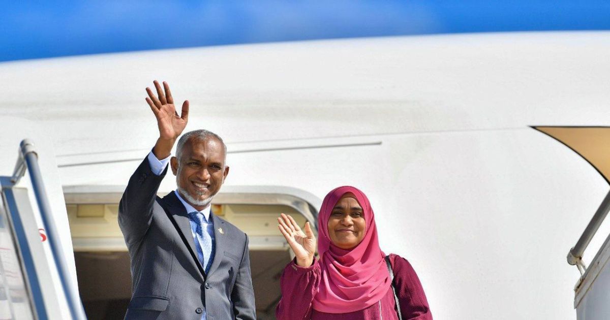 ސިންގަޕޫރަށް ކުރެއްވި ދަތުރުފުޅު ނިންމަވައިލެއްވުމަށްފަހު ރަޢީސުލްޖުމްހޫރިއްޔާގެ ދެކަނބަލުން ރާއްޖެ ވަޑައިގެންފި