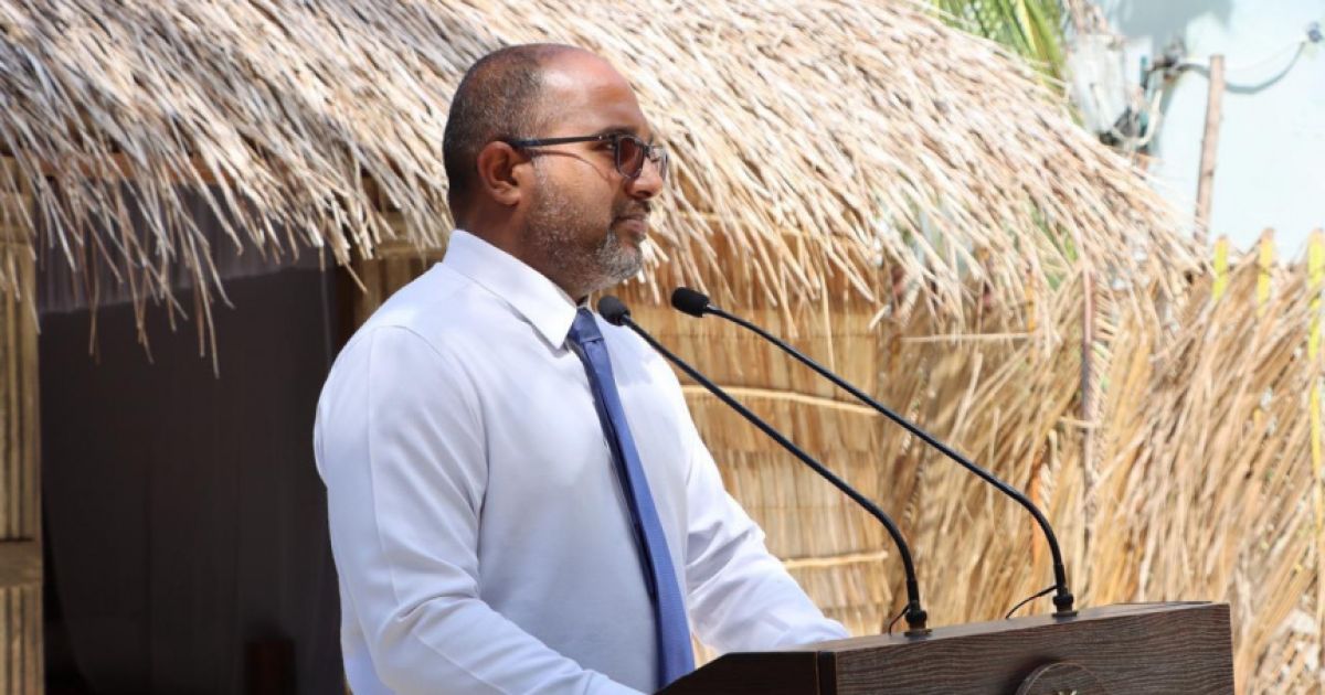 ޤައިދީން އުނގެނޭ ކޮންމެ ދުވަހަކަށް، ހުކުމުން ދުވަހެއް ކަނޑަން ނިންމައިފި