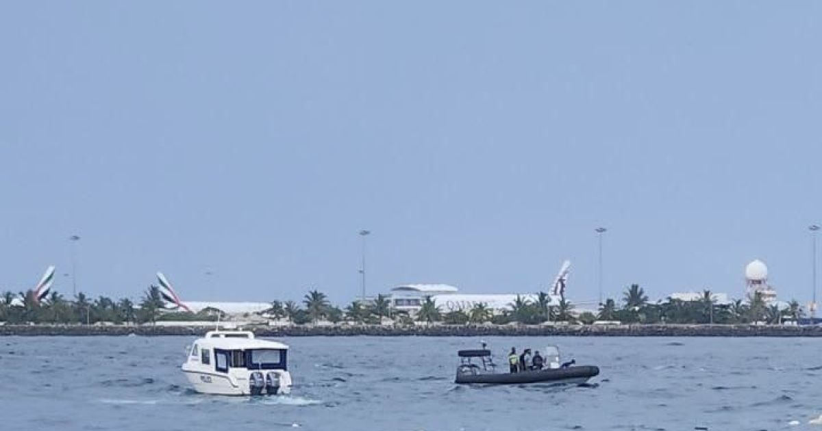 ސިނަމާލެ ބުރިޖު ކައިރިޔަށް ލޯންޗެއް ބަންޑުން ޖަހާލައިފި