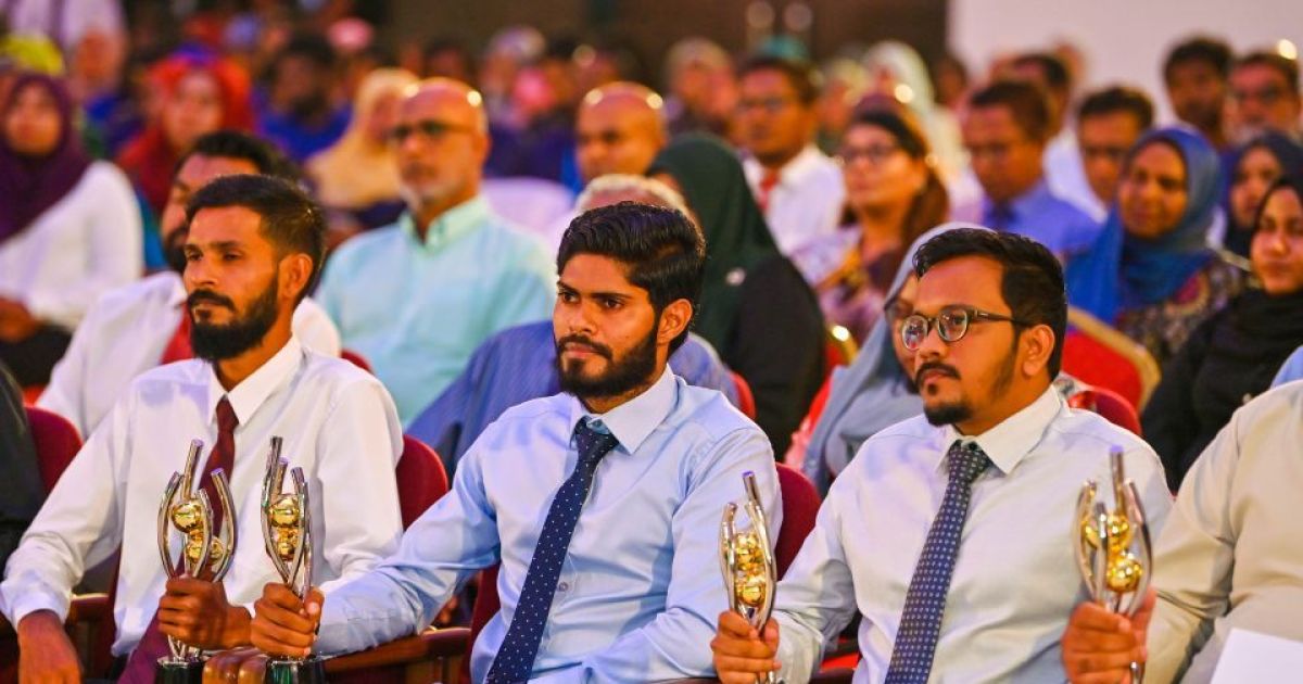 ޒުވާނުންގެ އެވޯޑަށް ނަން ހުށަހެޅުމުގެ ފުރުޞަތު އަލުން ހުޅުވާލައިފި