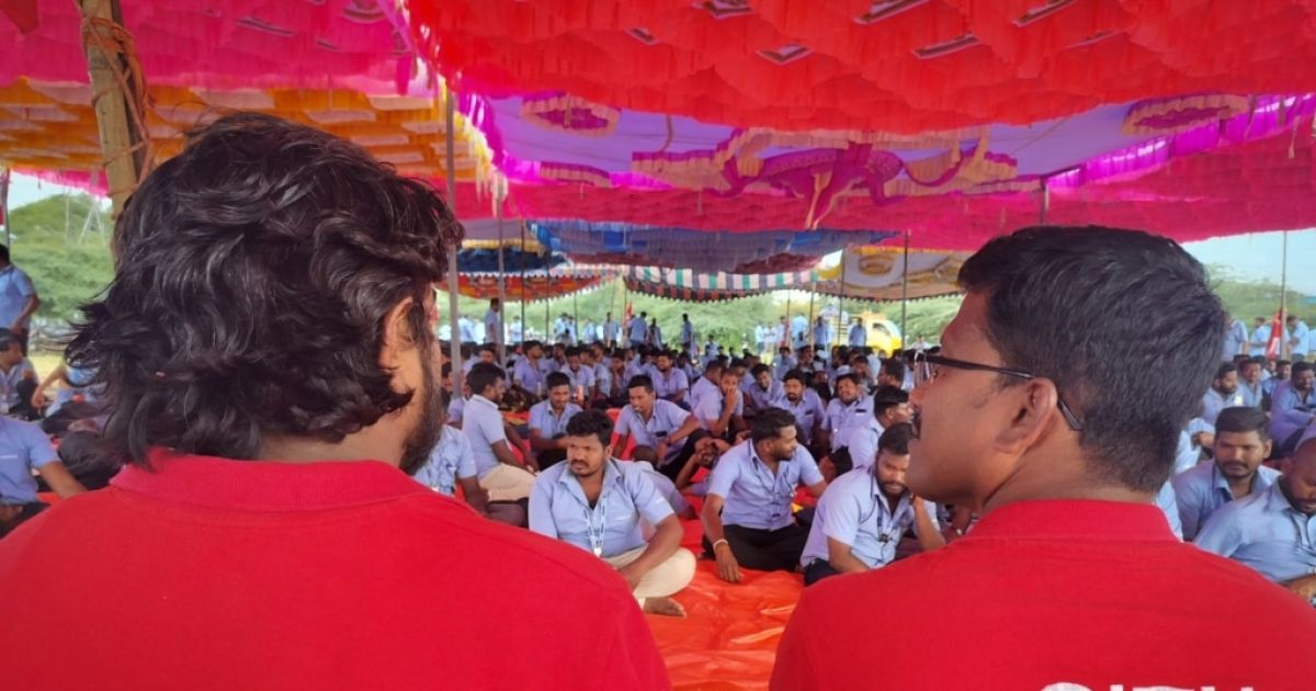 އިންޑިއާގެ ސެމްސަންގް ފެކްޓްރީގެ ހަޅުތާލާއި ގުޅިގެން 104 މުވައްޒަފުން ފުލުހުން ހައްޔަރުކޮށްފި