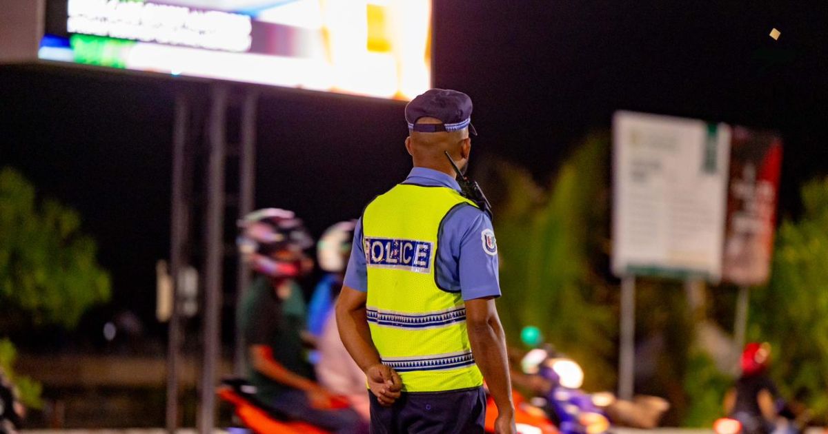 ރޭ ނިޔާވެފައި އޮއްވާ ފެނުނު އަހުމަދު ފަޔާޒްގެ ހަށިގަނޑުން އަނިޔާގެ އަސަރެއް ނުފެނޭ