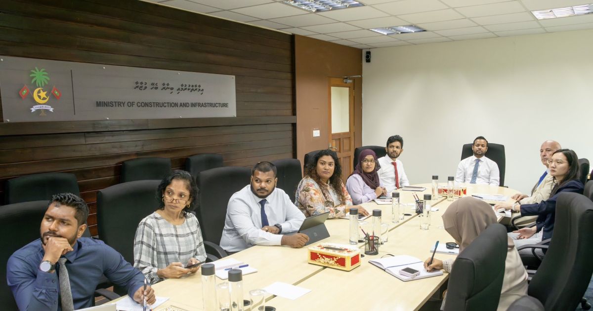 ތިލަފުއްޓާއި ގިރާވަރު އަދި އުތުރުތިލަފަޅު ގުޅާލަން އަޅާ ބްރިޖްގެ ދިރާސާތައް ހެދުމަށް މަޝްވަރާކޮށްފި
