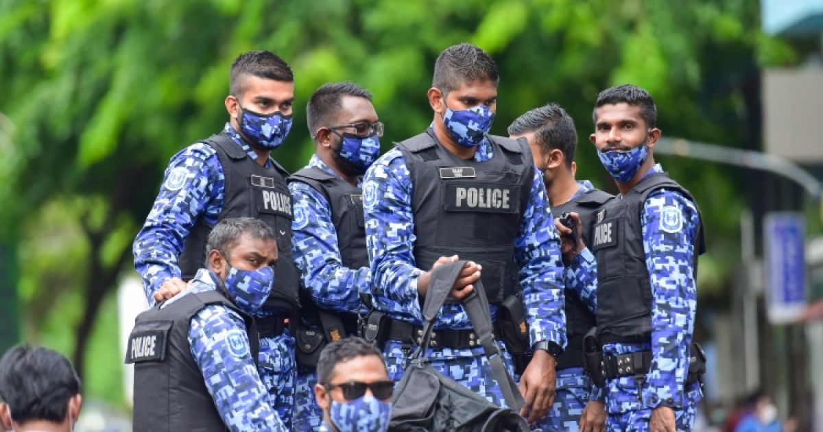 އިންޓަޕޯލް ރެޑް ނޯޓިސް ނެރެގެން ހޯދަމުން އައި ދިވެއްސަކު ހަތް މަސް ފަހުން އަތުލައިގަނެފި