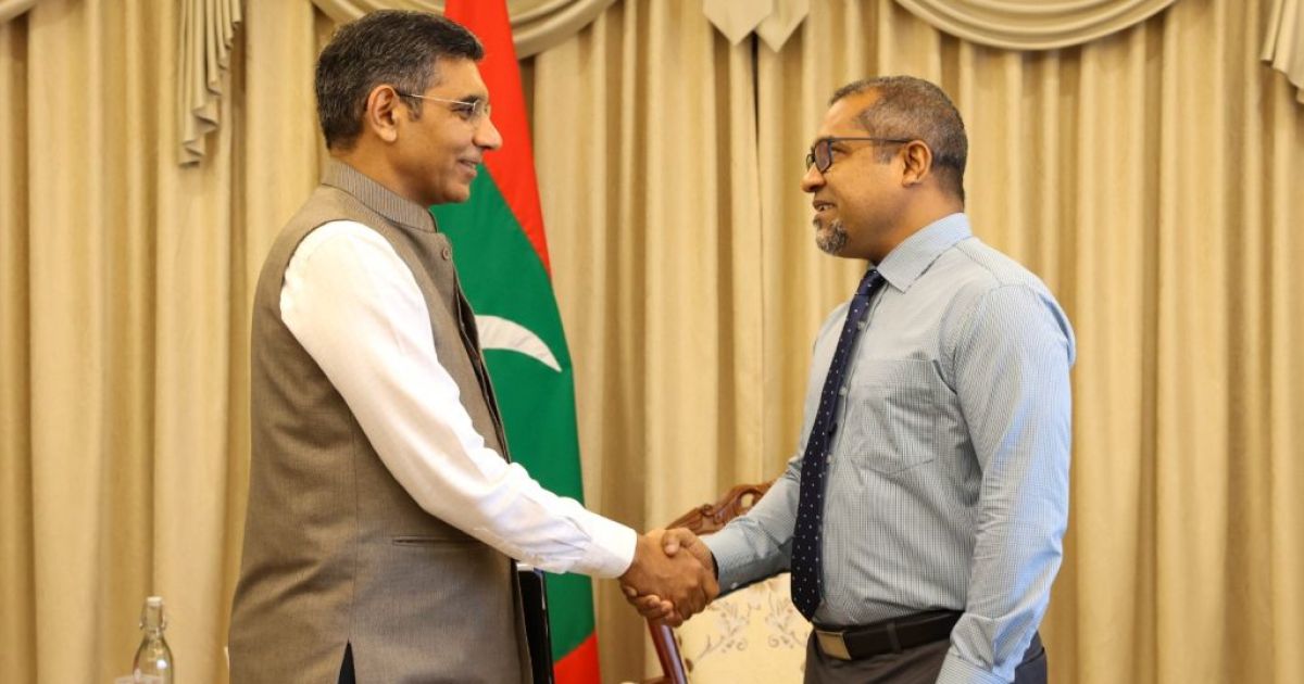ފޮރިން މިނިސްޓަރ ޚަލީލް، އިންޑިއާގެ ސަފީރާ ބައްދަލުކުރައްވައިފި