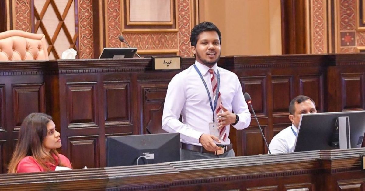 މަޖިލީހުގެ މީޑިއާ ޑިރެކްޓަރު ޒިޔާއު ވަކިކޮށްފި